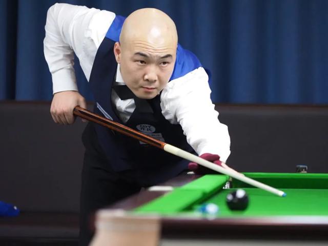 副其实的 副其实的