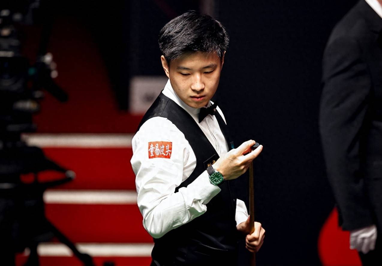 超的首發球 超的首發球