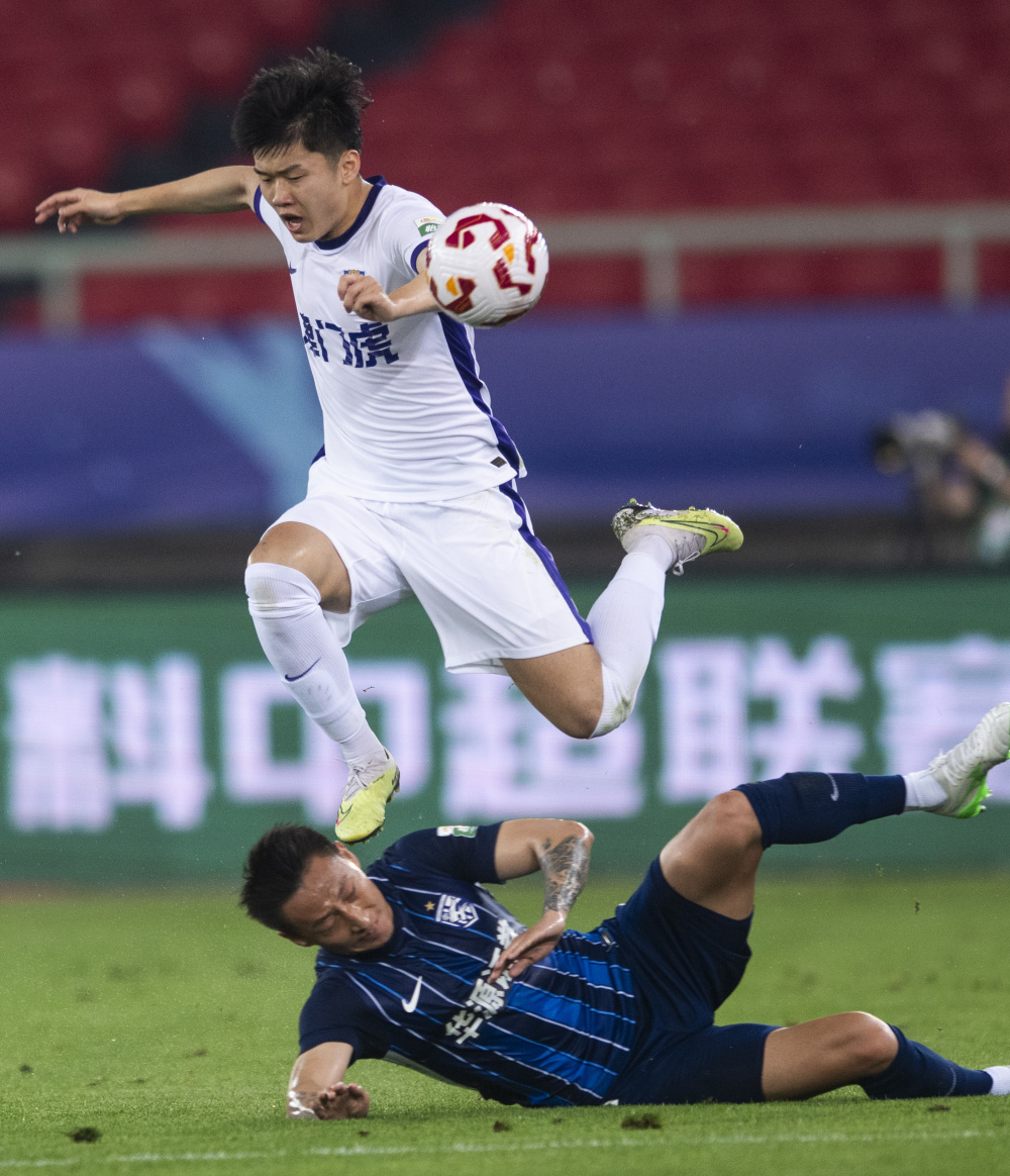 4次扑救,诺伊尔当选德超杯斯图加特vs拜仁全场最佳球员